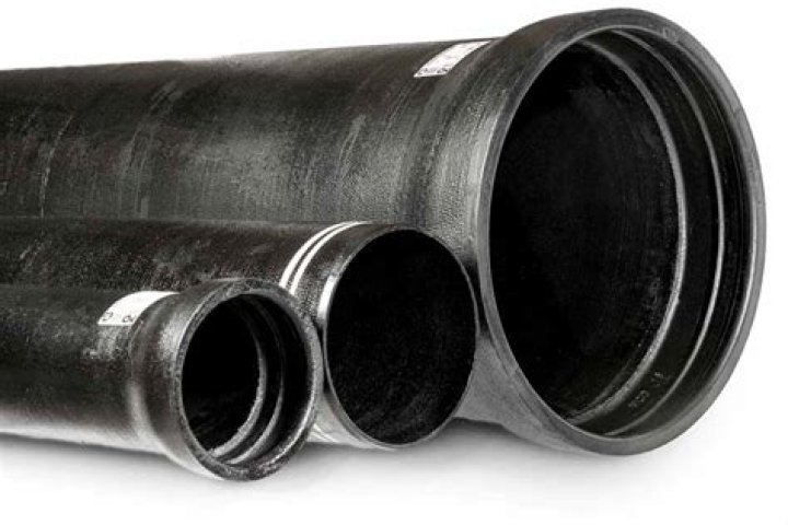 Are cast iron water pipes safe