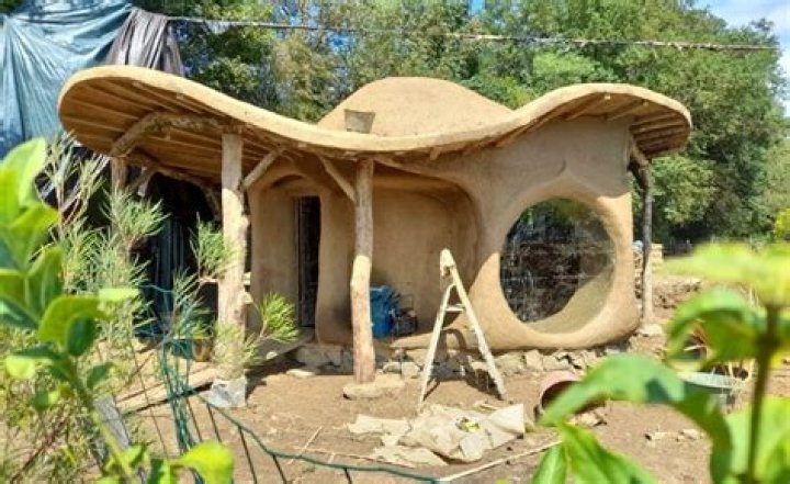 Are cob houses safe