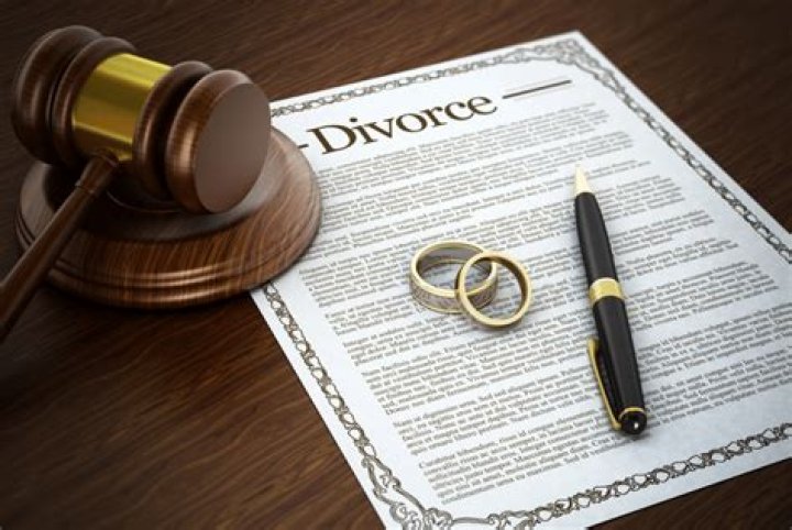 Can I check my divorce case online