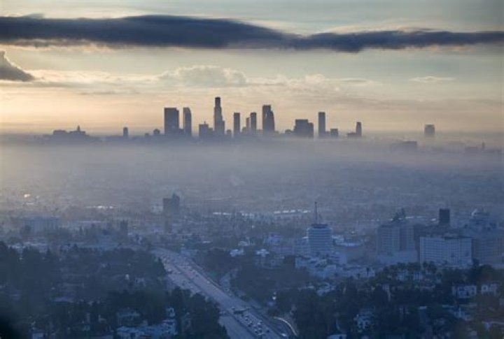 Does LA have smog