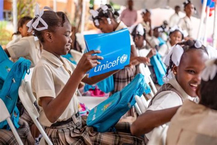 Does Unicef help America