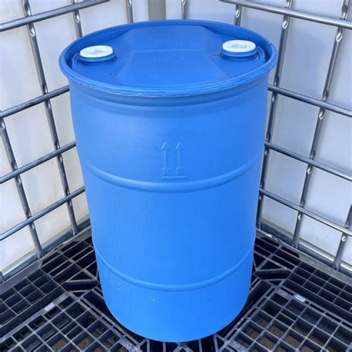 What are the dimensions of a 30 gallon plastic drum